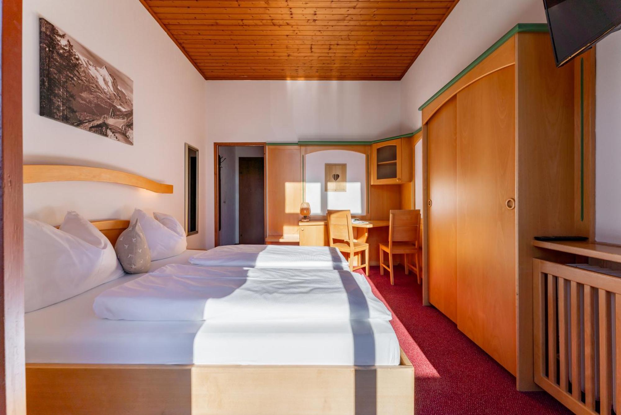 Hotel Gasthof Post Фуш-ан-дер-Гросглокнерштрассе Экстерьер фото